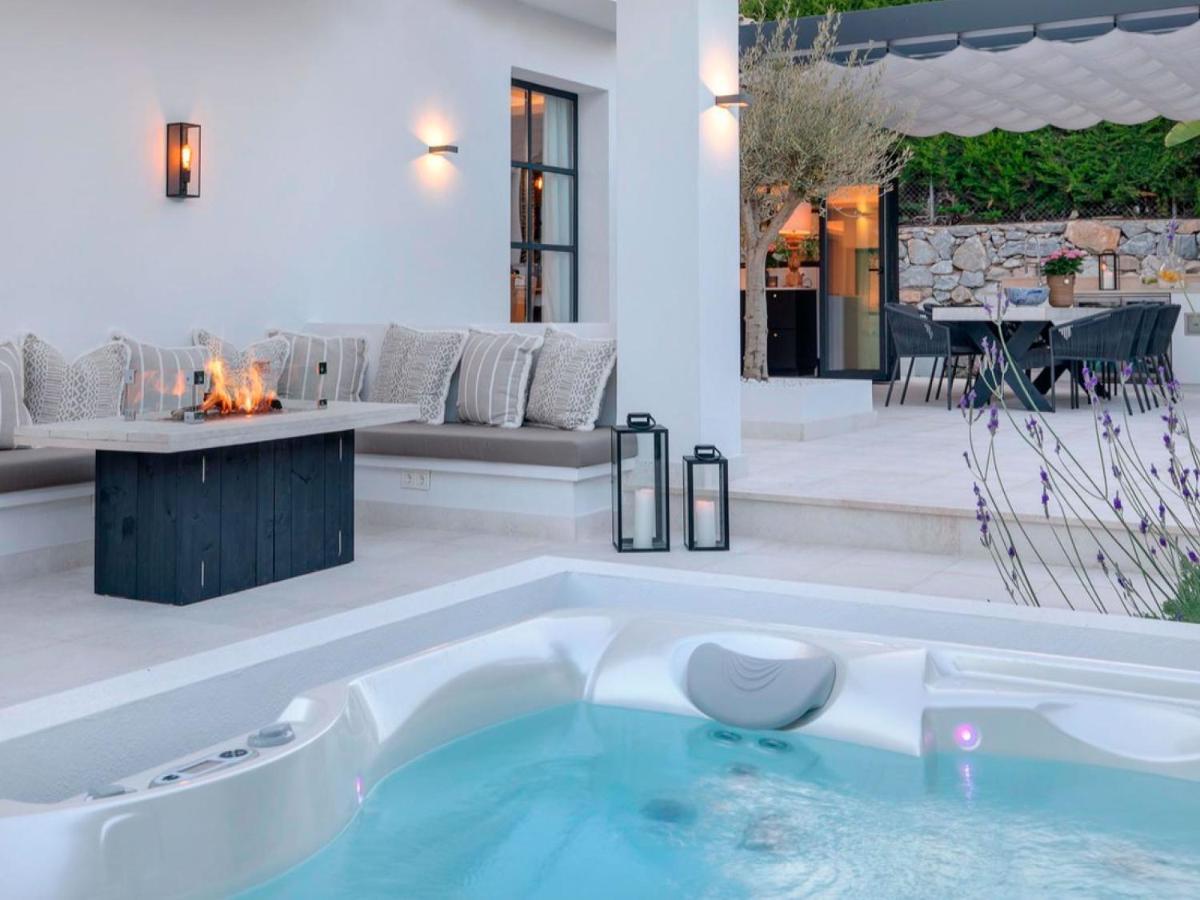 Vacation Marbella I Villa Lina, Golf Valley, Private Heated Pool, Jacuzzi, Close To The Marina מראה חיצוני תמונה